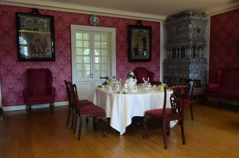 The Boarder in the Parlor: How Renting to Strangers Was Once the Most American Thing You Could Do