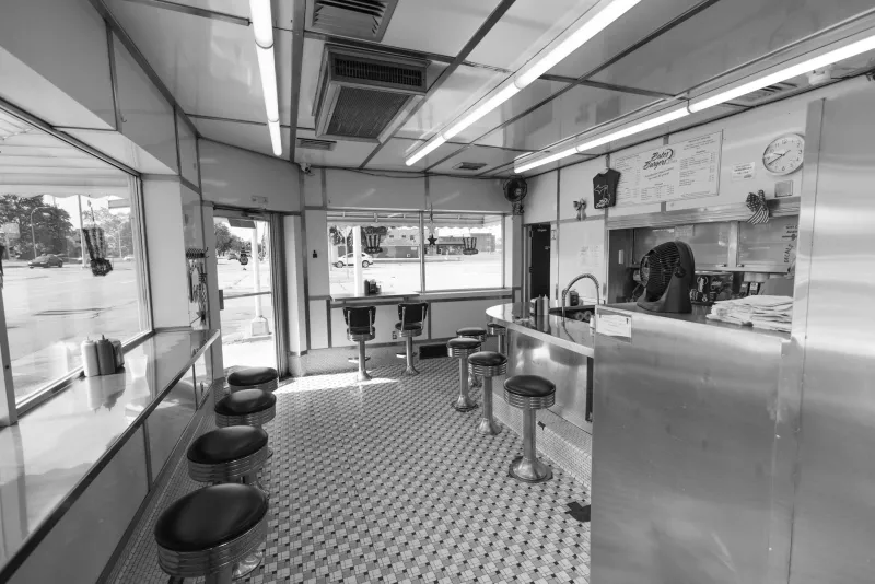 Highway Treasures: The Roadside Diners Perfecting Secret Recipes While America Isn't Looking