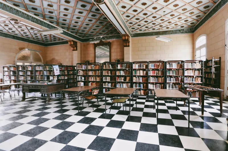 The Quiet Power Behind the Library Desk: How Small-Town Librarians Once Shaped What America Thought